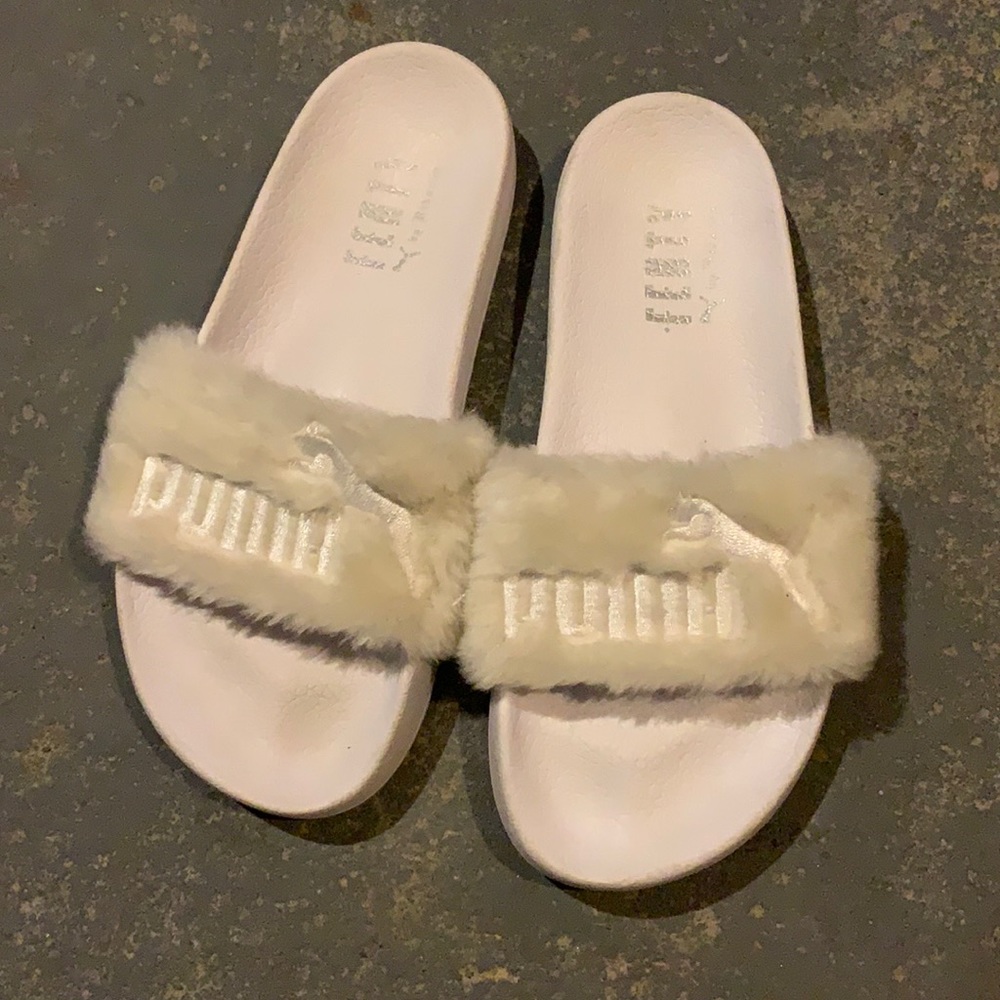 PUMA FENTY White Furry Slides